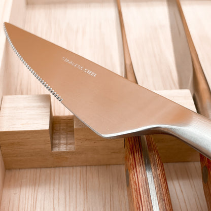 Raikou steak knife set, blade and bevel, serrated side